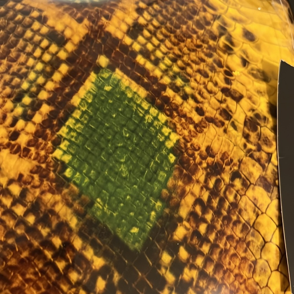 French connection NEW dragon snale scales laptop accesory case Retro Vintag 2012 - Picture 10 of 10